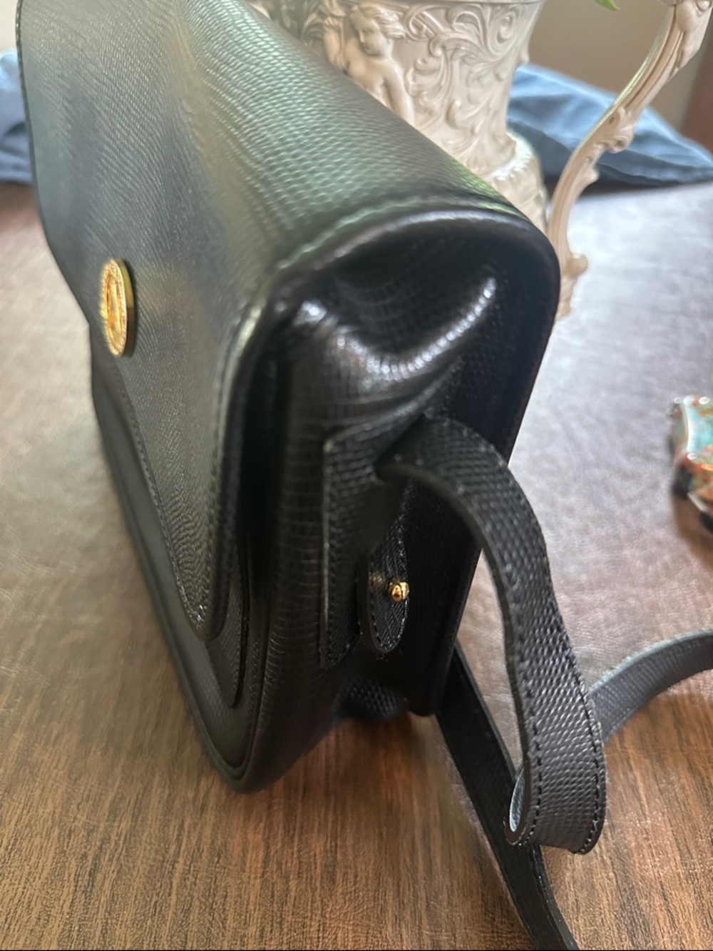 Francois Marot made in Paris Vintage Black Leather Crossbody
-price is firm - Picture 3 of 12